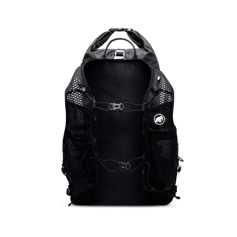 Mammut Trion 15 Black-1