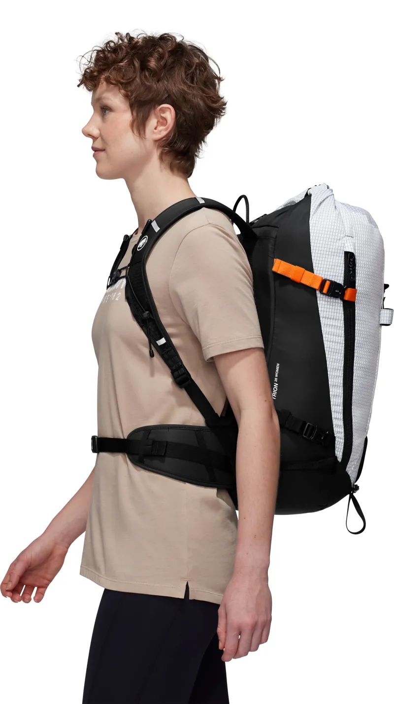 Mammut Women's Trion 28 White-3