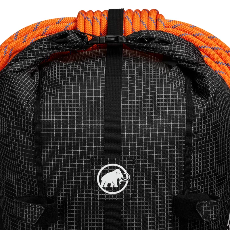Mammut Trion 28 Black-6