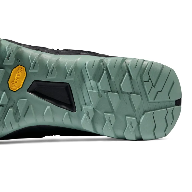 Mammut Men's Alnasca Knit III Low Black/Jade-5