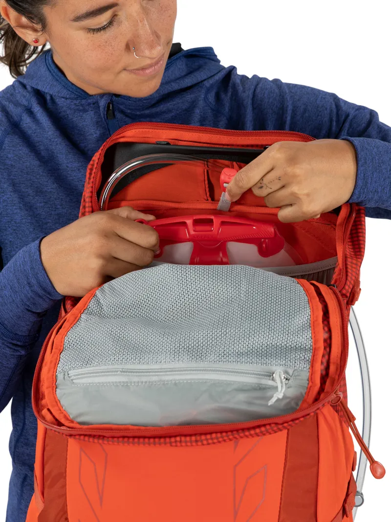 Osprey Women's Tempest Pro 30 Silver Lining-6