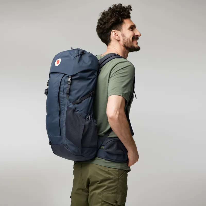 Fjallraven Abisko Hike 35 Iron Grey-4