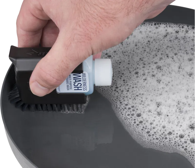 Sea to Summit Camp Kitchen Pot Scrubber and Soap 2-Piece Set-2