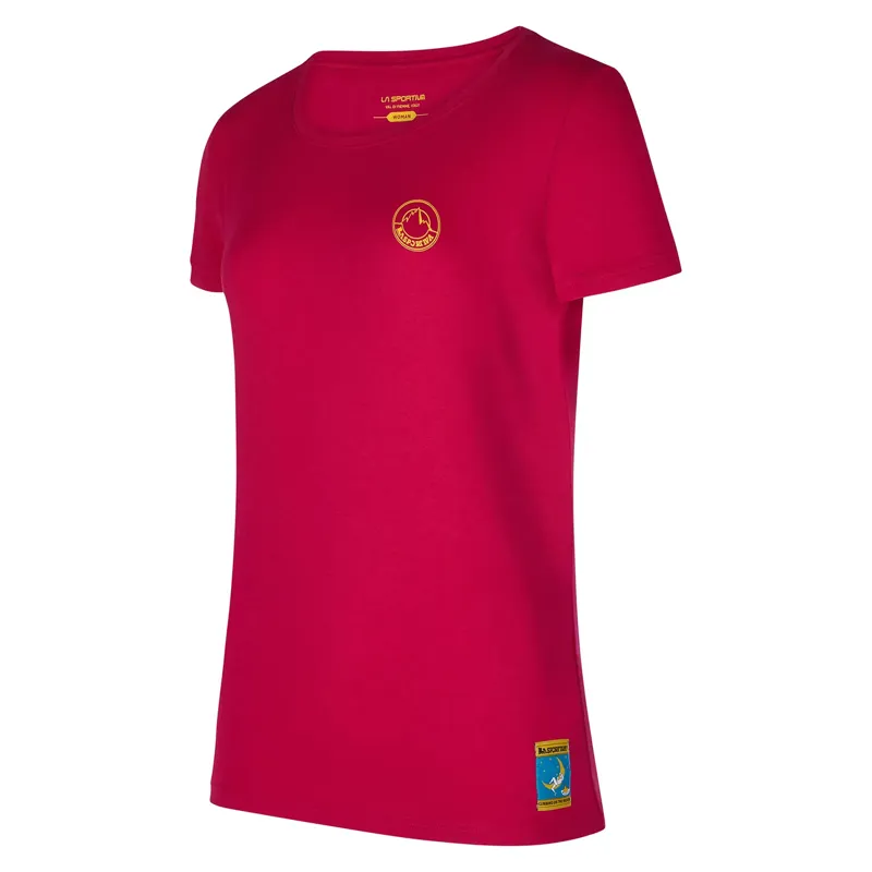 La Sportiva Women's Climbing on the Moon T-Shirt Fuchsia