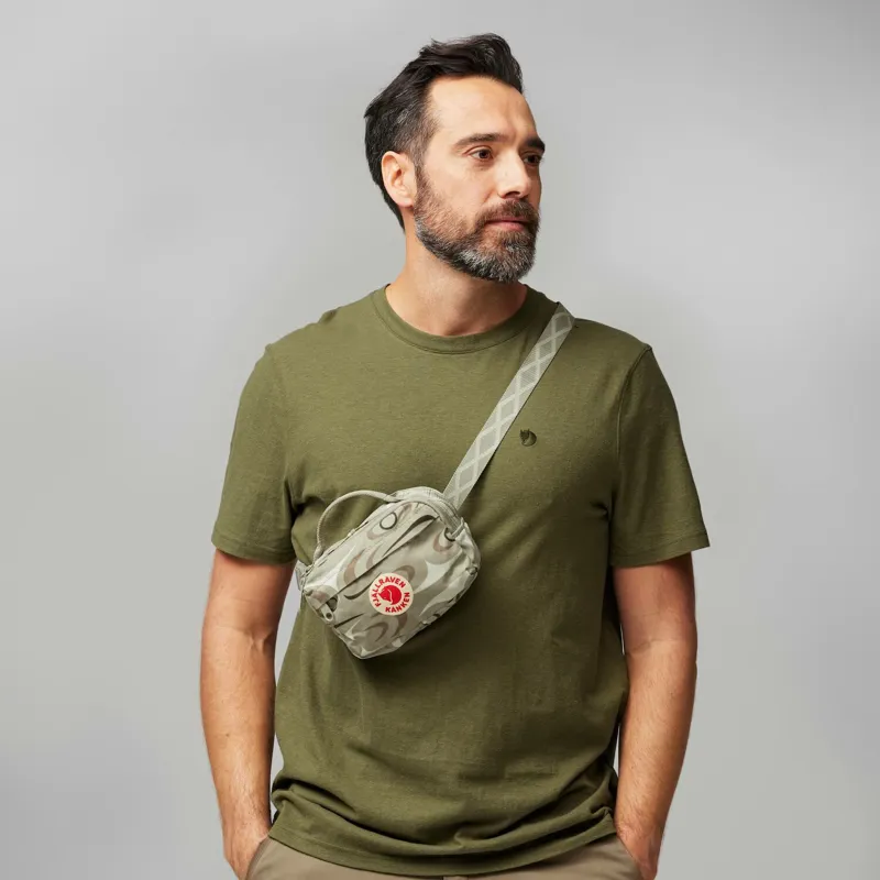 Fjallraven Kanken Art Hip Pack Sey-2