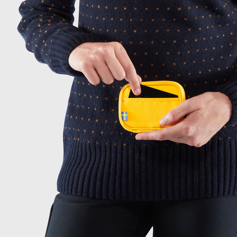 Fjallraven Kanken Card Wallet Ochre-4