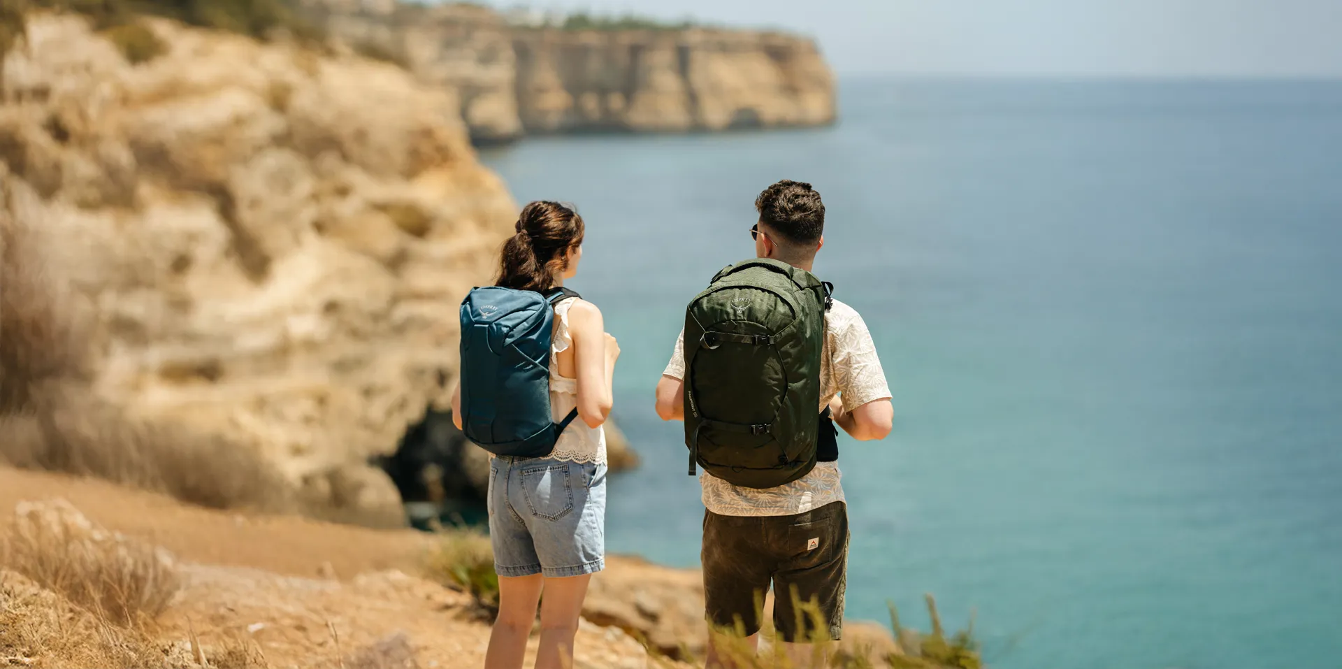 Osprey Farpoint 55 detachable daypack
