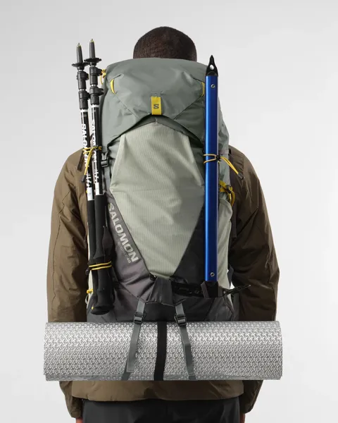 Salomon Aerotrek 40 suspended mesh back panel ventilation