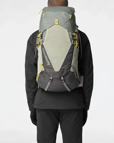 Salomon Aerotrek 40 multi day hiking backpack capacity