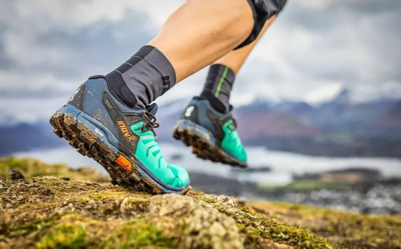 Inov-8 Womens Roclite G 275 Shoes Teal/Navy-8