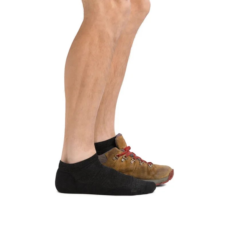 Darn Tough Mens Light Hiker No Show Light Cushion Black-2