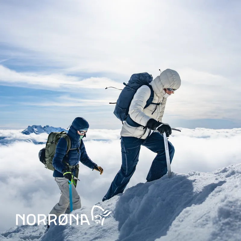 Norrona Women's Femund Down700 Zip Hooded Jacket Indigo Night-9