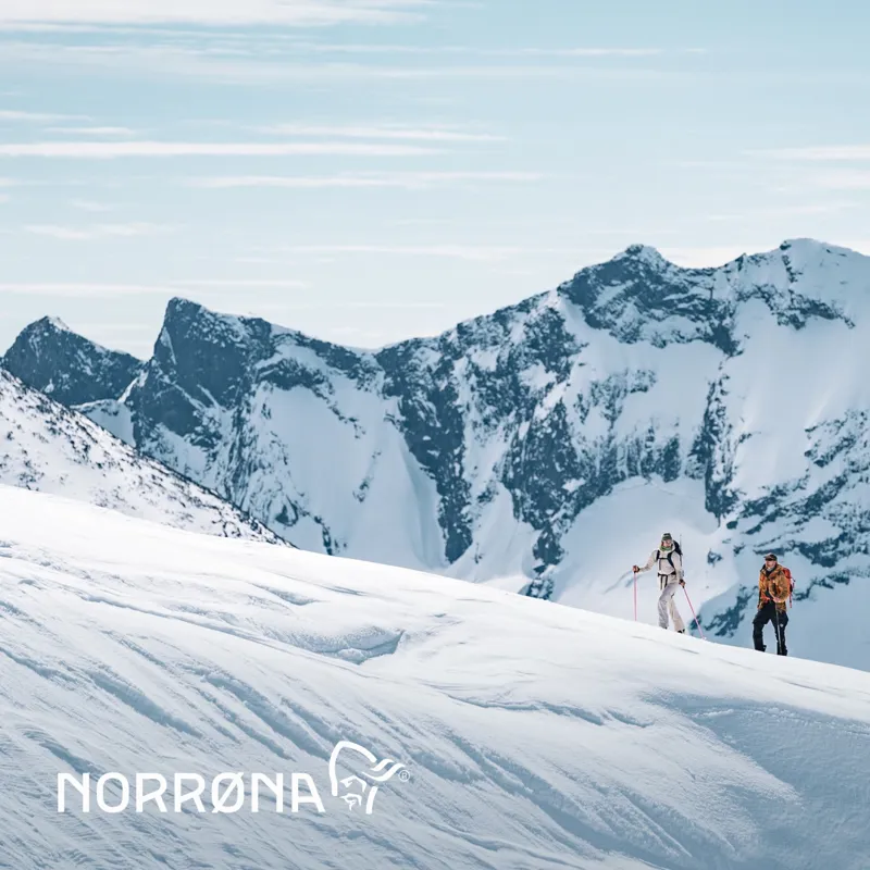 Norrona Women's Femund Down700 Zip Hooded Jacket Indigo Night-8