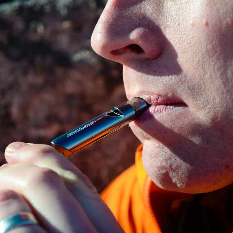Lifesystems Mountain Whistle-1