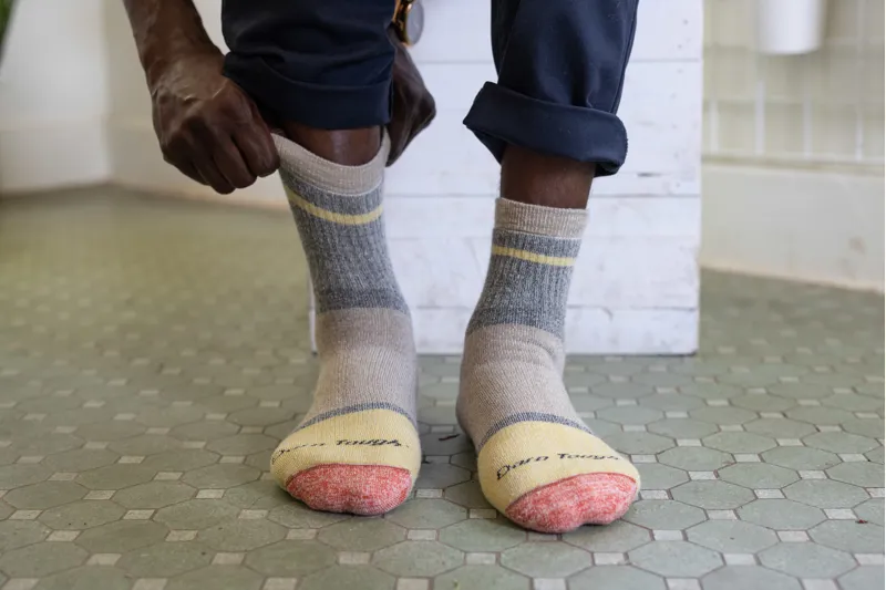 Darn Tough Men's Shorty Heavyweight Lifestyle Socks Rye-1