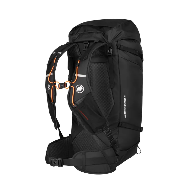 Mammut Trion Nordwand 38 Black-1