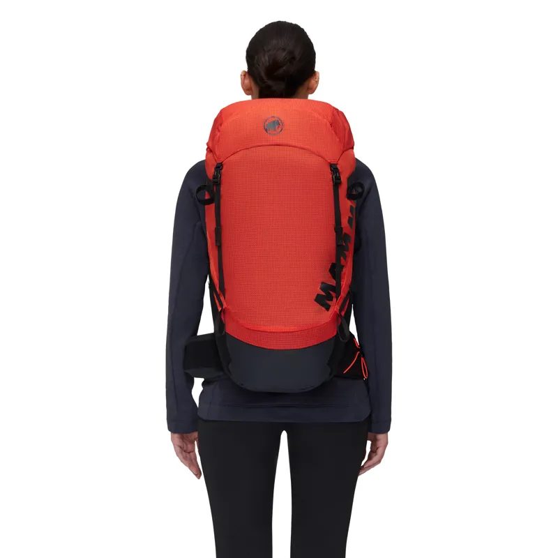 Mammut Mens Ducan 30L Hot Red/Black-3