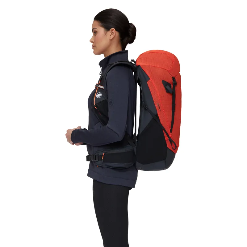 Mammut Mens Ducan 30L Hot Red/Black-2