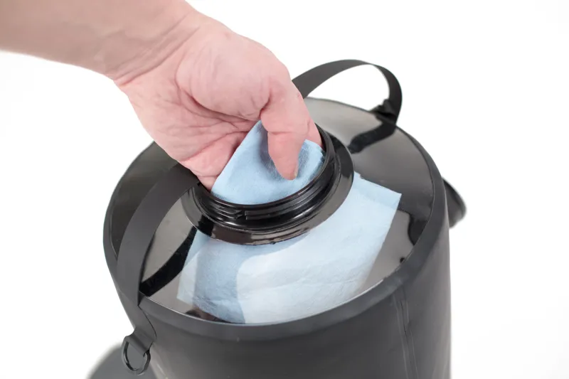 NEMO Equipment Helio LX Pressure Shower Black-5