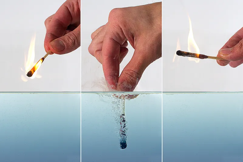 Lifesystems Stormproof Matches-3