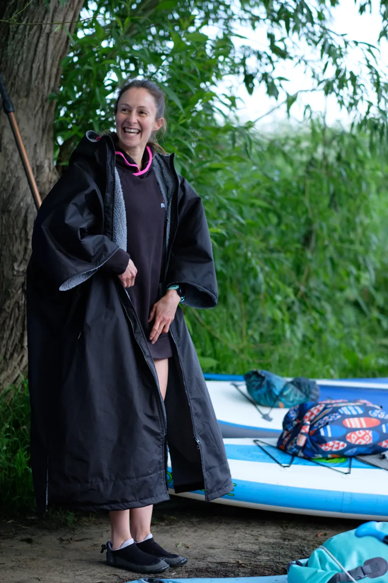 Lifeventure Changing Robe Zip Black Medium-12