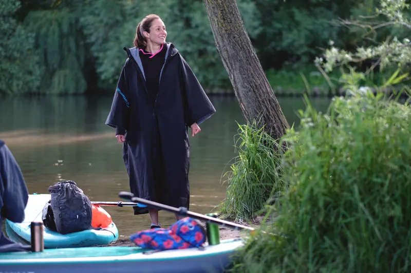 Lifeventure Changing Robe Zip Black Medium-13