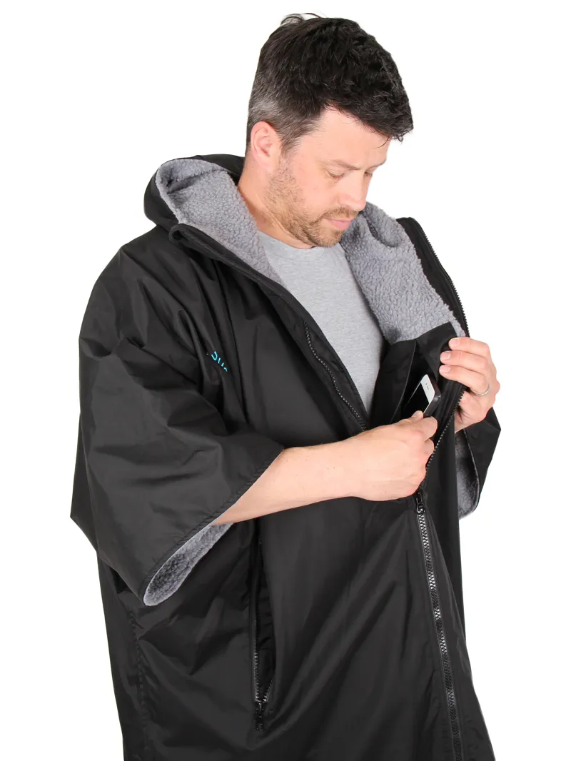 Lifeventure Changing Robe Zip Black Medium-7