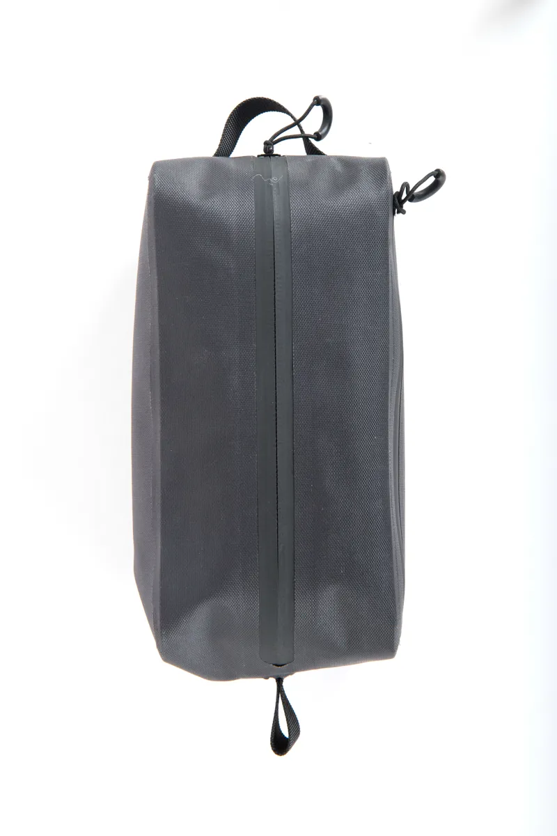 Lifeventure Wash Case Black-3