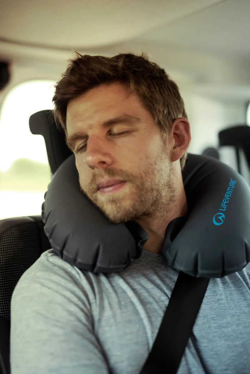 Lifeventure Inflatable Neck Pillow-2