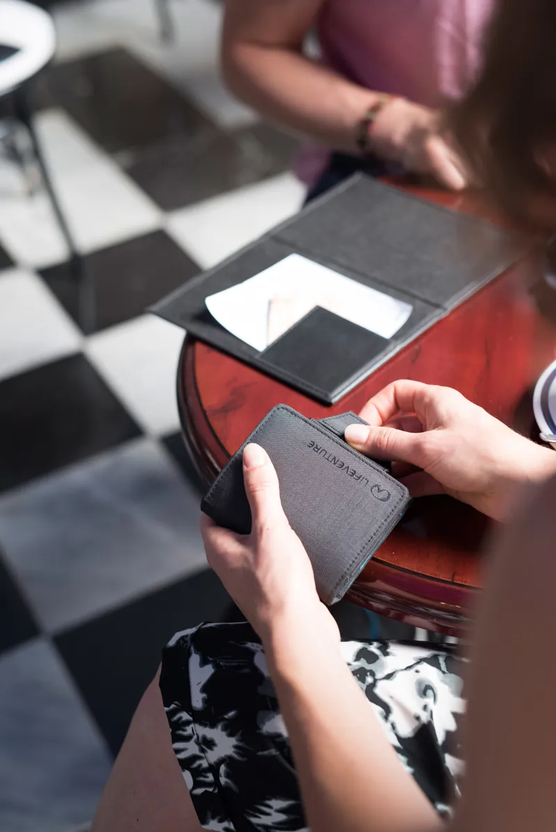 Lifeventure RFID Wallet Recycled Grey-4