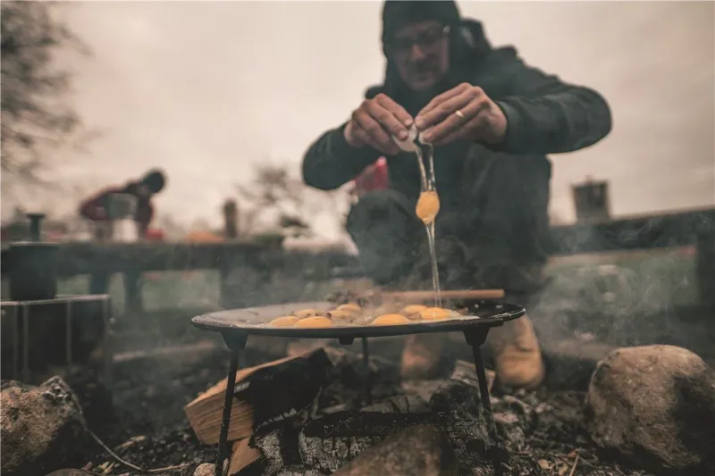 Robens Bighorn 3 Legged Pan-2