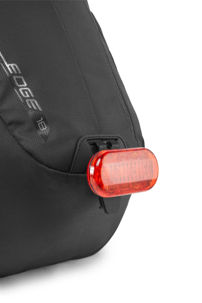 Lowe Alpine Edge 18 Black-2