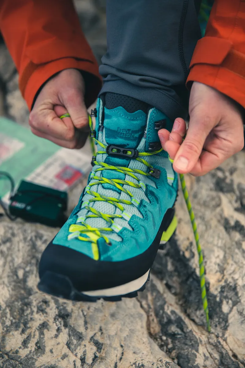 Hanwag Women's Makra Pro GTX Navy/Pink-4