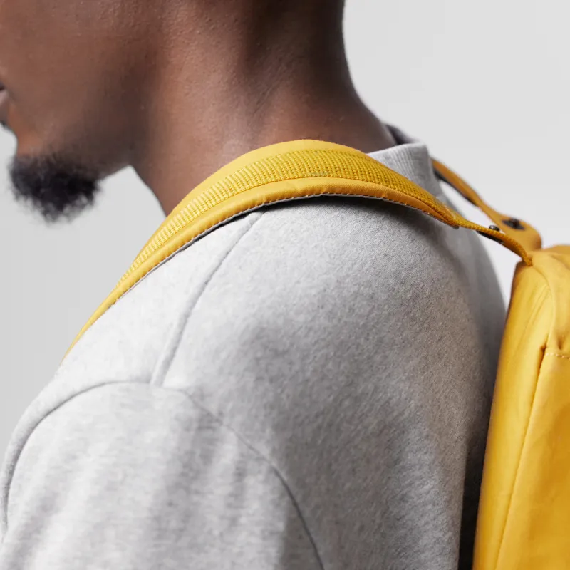 Fjallraven Kanken Weekender Blackberry-13