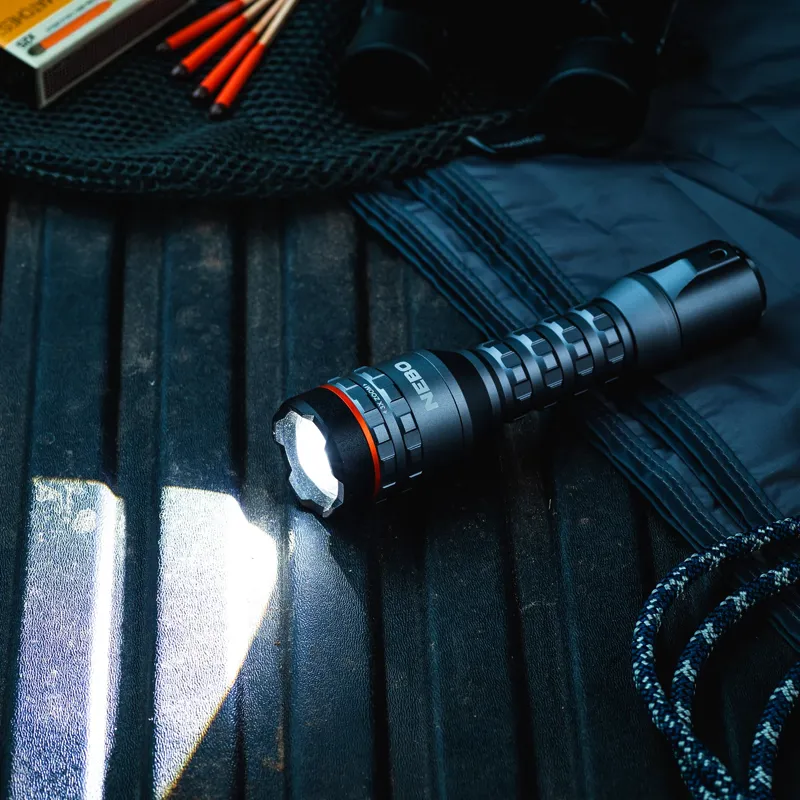 Nebo Davinci 800L Rechargeable Torch-4