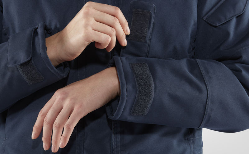 Fjallraven Womens Nuuk Parka Acorn-9