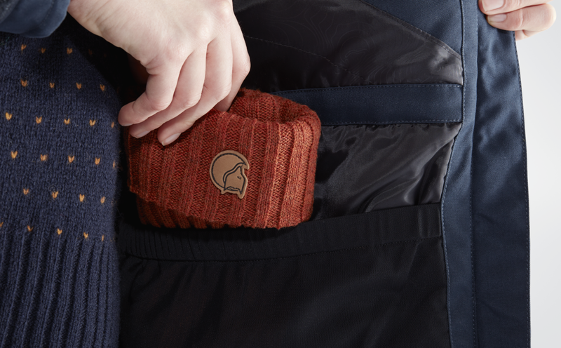 Fjallraven Womens Nuuk Parka Acorn-12