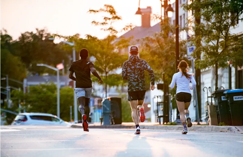 Darn Tough Mens Run No Show Tab Ultra-Light Black-2