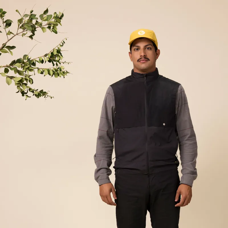 Specialized Fjallraven Mens Adventure Vest Navy-2