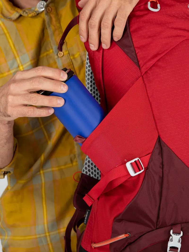 Osprey Stratos 34 Poinsettia Red-9