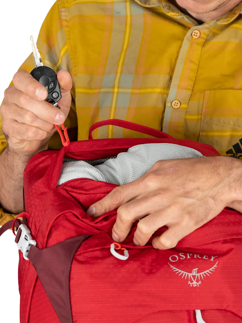 Osprey Stratos 34 Poinsettia Red-6