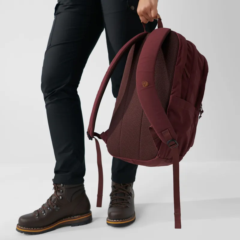 Fjallraven Raven 28 Black / Black-10