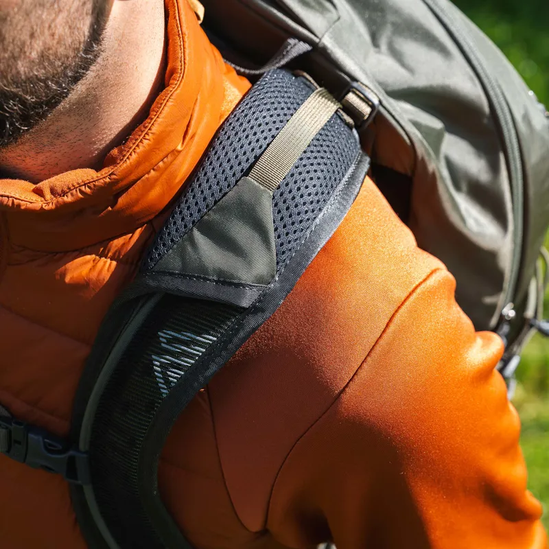 Gregory Zulu LT 25L Lightweight Day Backpack Volcanic Black-7