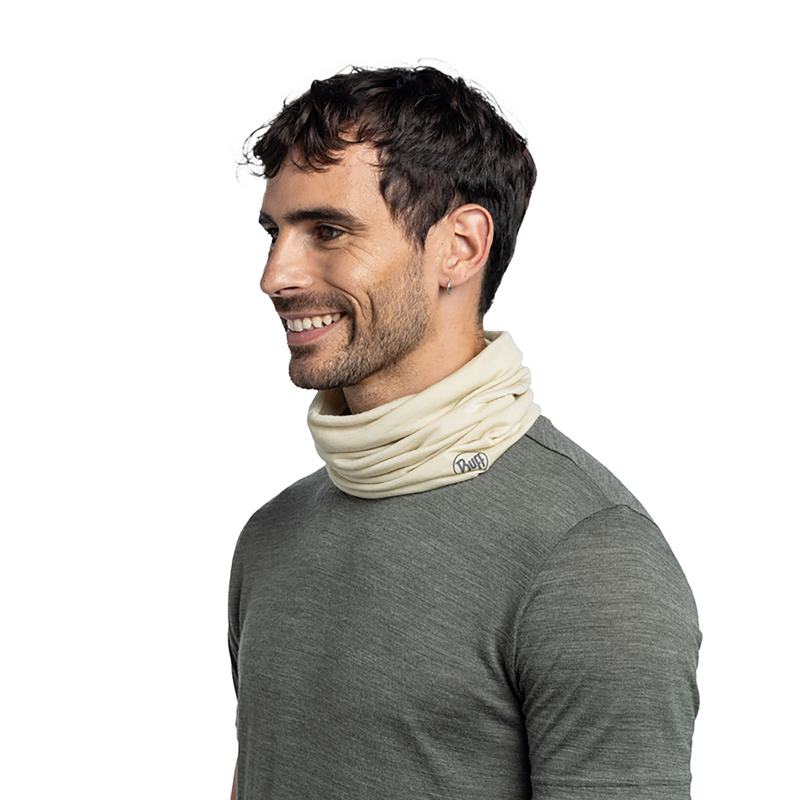 Buff Merino Lightweight Solid Pistachio-3