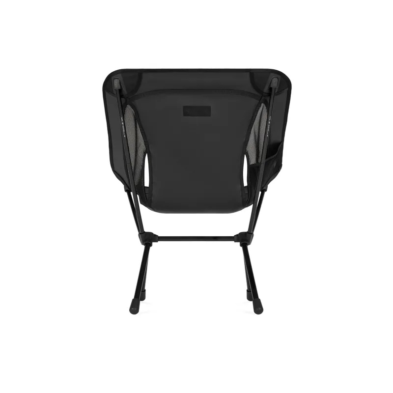 Helinox Chair One re Blackout Edition-4