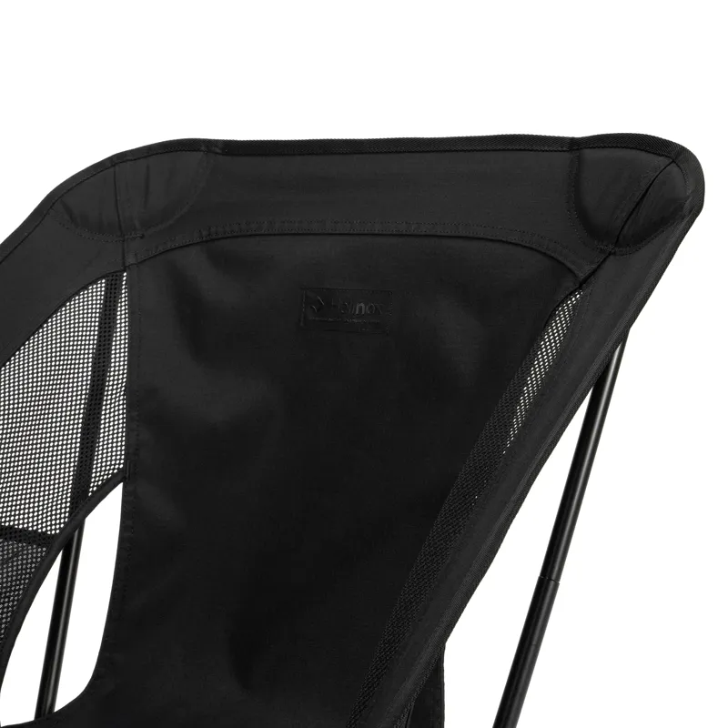 Helinox Chair One re Blackout Edition-10