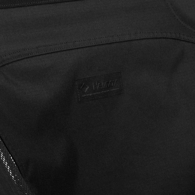 Helinox Chair One re Blackout Edition-12