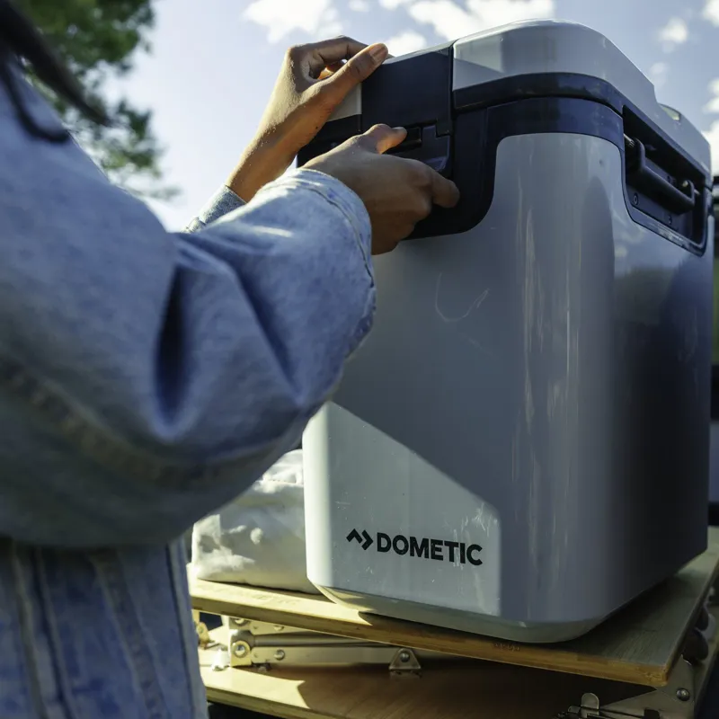 Dometic Recon Small 16L Coolbox Silt-3