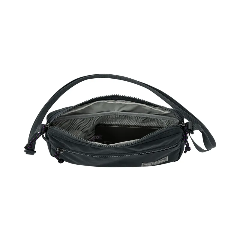 Fjallraven Vardag Pocket Large Coal Black-2