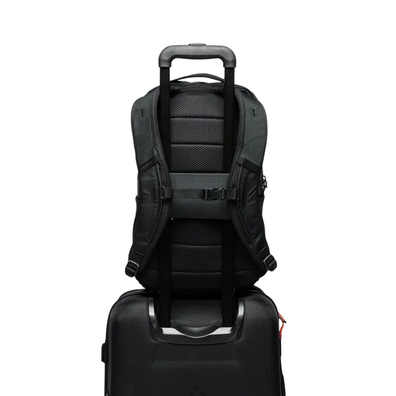 Cotopaxi Allpa 18L Daypack Cotopaxi Black-7